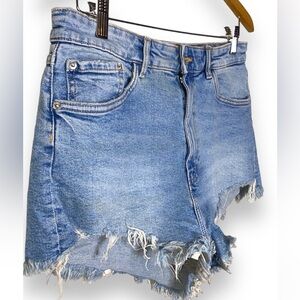 Zara destroyed high rise jean shorts